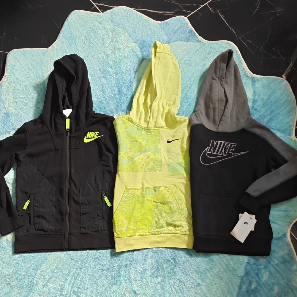 Nike Black and Yellow Hooded Sweatshirt